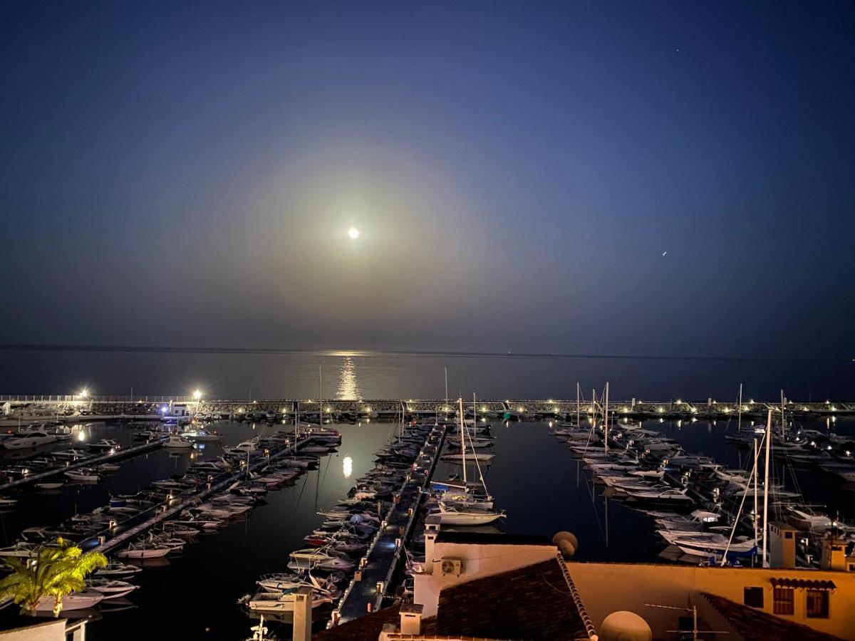 Ferienwohnung Luxury Puerto Banus Penthouse With Parking & Wi-Fi Marbella Exterior foto