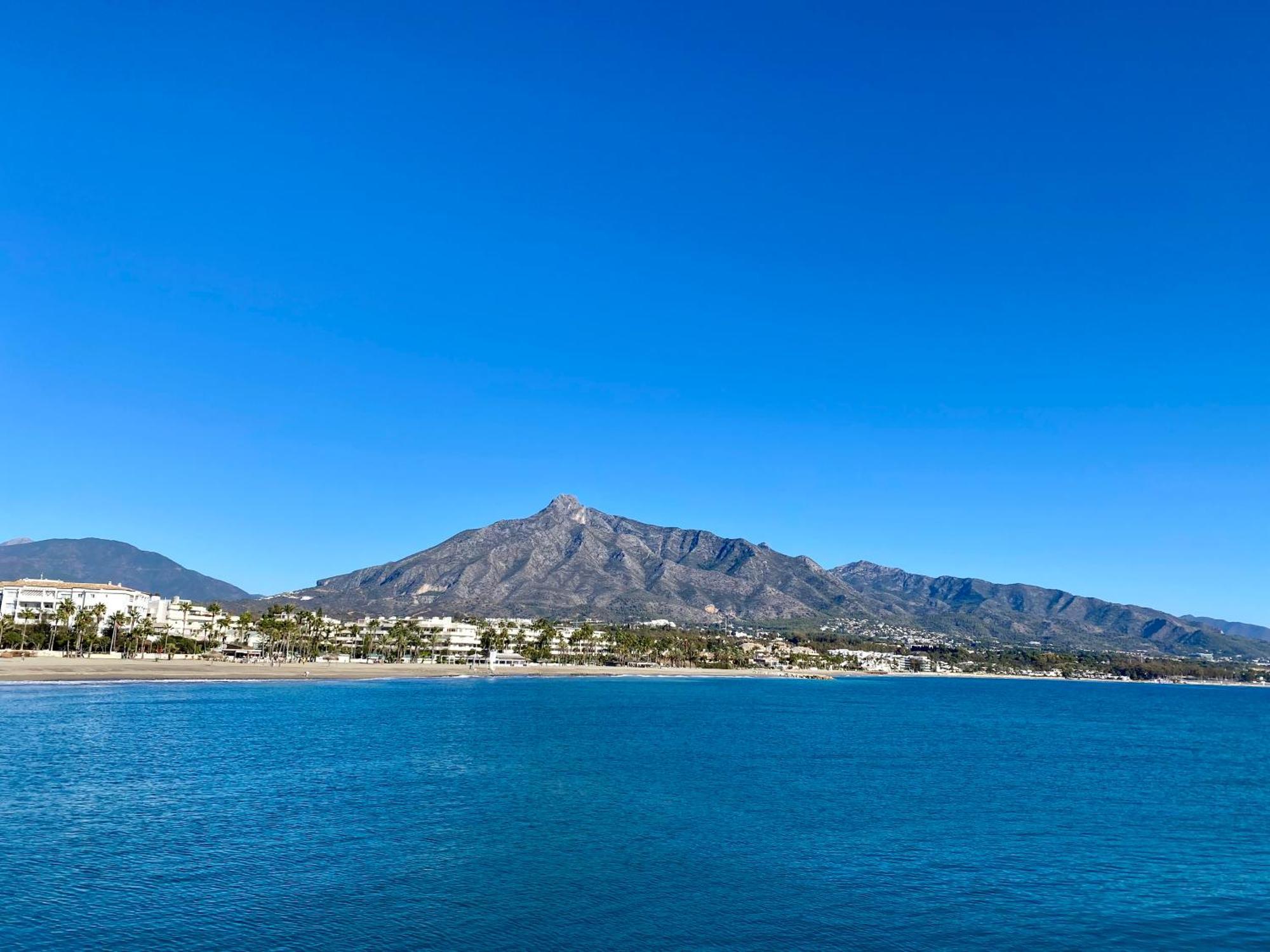 Ferienwohnung Luxury Puerto Banus Penthouse With Parking & Wi-Fi Marbella Exterior foto